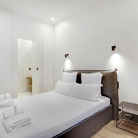 Pick A Flat's In Sur Seine - Avenue Charles De Gaulle *