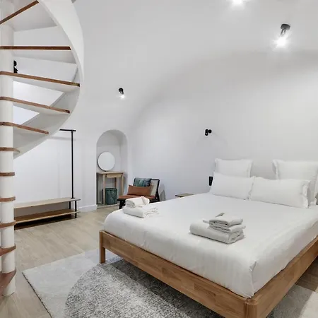 Apartment Pick A Flat's In Sur Seine - Avenue Charles De Gaulle